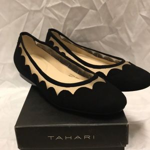 Elie Tahari Black Flats